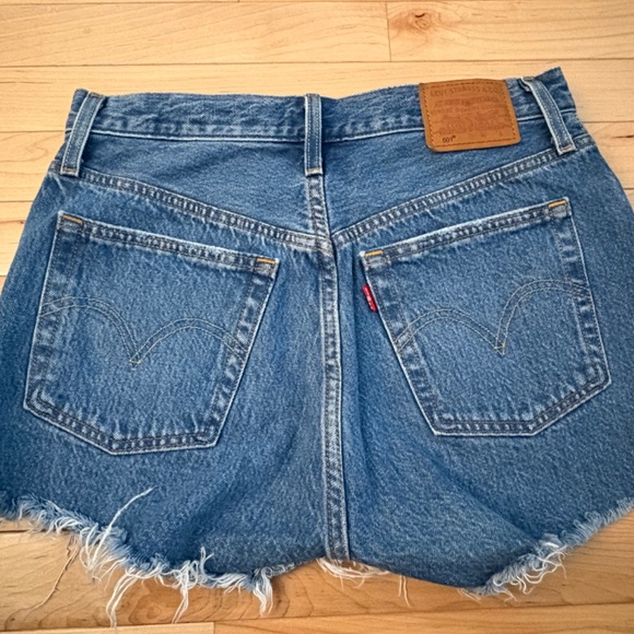Levi's 501 Premium Distressed Denim Jean Shorts - Picture 2 of 9
